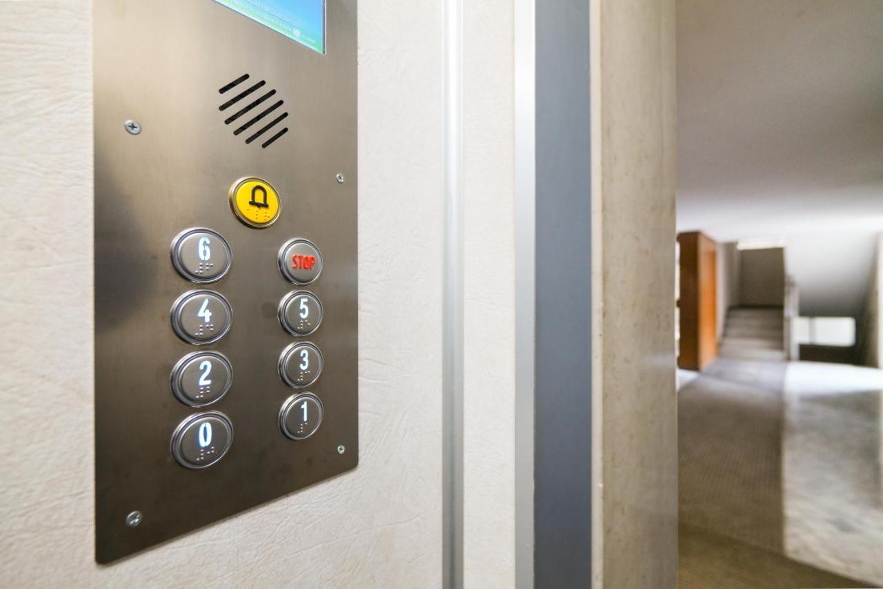Mila Apartments Battista ミラノ エクステリア 写真